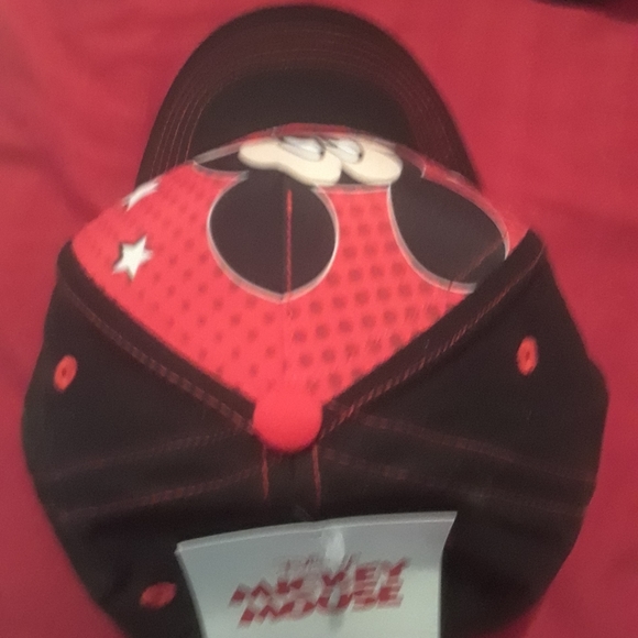 Mickey Mouse hat for kids - Picture 4 of 6